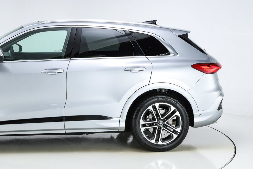 Used 2025 Audi Q5 Prestige AWD/4WD image 8