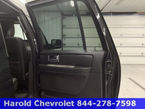 Used 2010 Lincoln Navigator L 4WD image 8