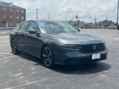 Certified 2026 Honda Accord SE image 2