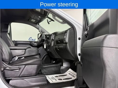 Used 2021 Chevrolet Silverado 2500 W/T AWD/4WD image 14