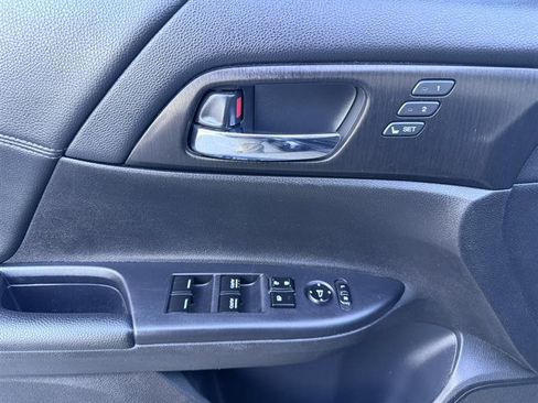 Used 2013 Honda Accord EX-L image 17