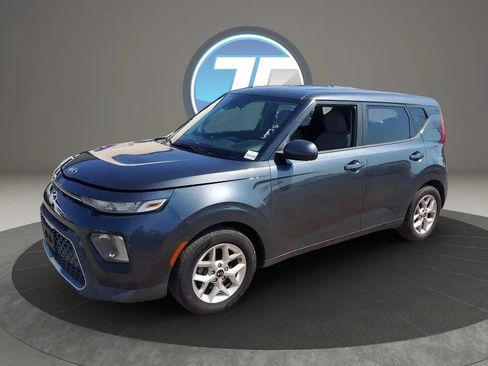 Used 2021 Kia Soul S FWD image 4