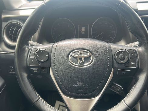 Used 2018 Toyota RAV4 XLE w/ Plus Extra Value Package AWD/4WD image 10