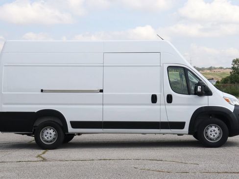 Used 2023 RAM ProMaster 3500 FWD image 10