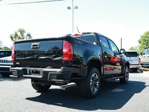Used 2022 Chevrolet Colorado Z71 AWD/4WD image 6