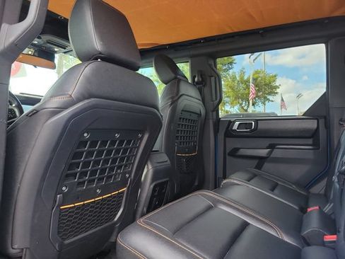 Certified 2024 Ford Bronco Badlands w/ Sasquatch Package AWD/4WD image 9