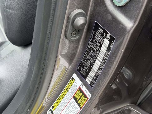 Used 2024 Toyota Camry SE image 25