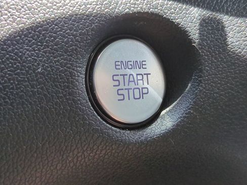 Certified 2025 Kia Sorento SX FWD image 23
