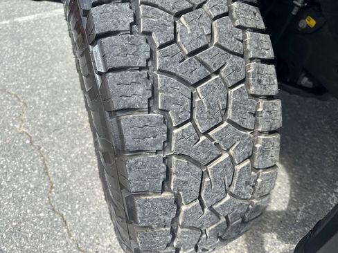 Used 2024 GMC Sierra 1500 AT4X image 37