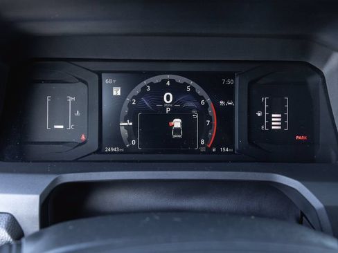 Certified 2024 Toyota Tacoma SR AWD/4WD image 15
