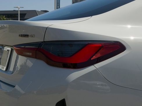 New 2026 BMW i4 eDrive40 w/ Parking Assistance Package RWD image 5