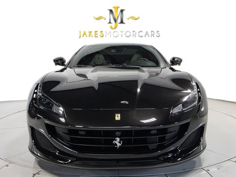Used 2020 Ferrari Portofino image 18