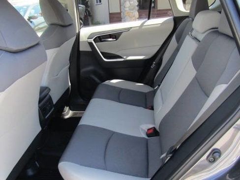 Used 2025 Toyota RAV4 XLE w/ Convenience Package AWD/4WD image 8