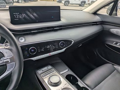 Used 2025 Genesis GV70 2.5T image 20