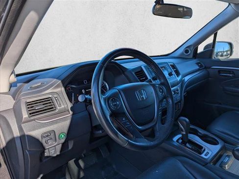 Used 2017 Honda Ridgeline RTL image 12