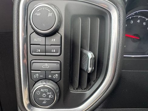 Used 2019 Chevrolet Silverado 1500 LT w/ All-Star Edition AWD/4WD image 9