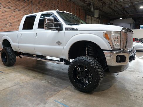 Used 2012 Ford F250 Lariat AWD/4WD image 2
