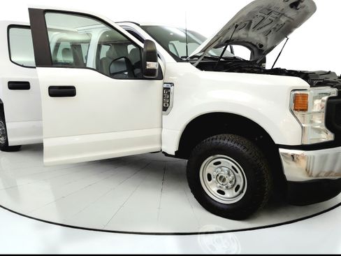 Used 2022 Ford F350 XL w/ Power Equipment Group AWD/4WD image 9