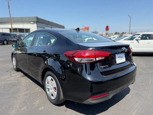 Used 2018 Kia Forte LX w/ LX Rear Camera Package FWD image 5