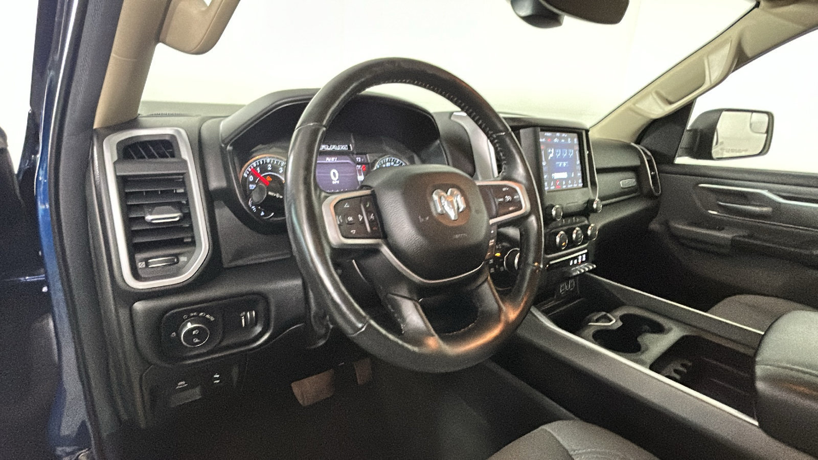Used 2020 RAM 1500 Big Horn AWD/4WD image 17