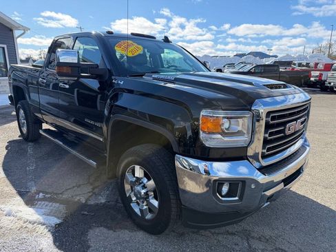 Used 2018 GMC Sierra 2500 SLT w/ Snow Plow Prep Package AWD/4WD image 7
