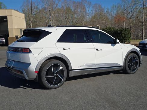 New 2026 Hyundai Ioniq 5 Limited image 3