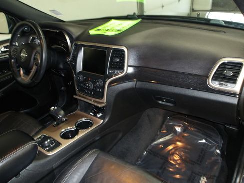 Used 2014 Jeep Grand Cherokee Limited AWD/4WD image 16