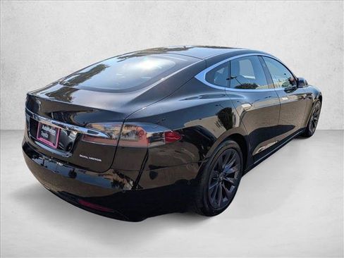 Used 2020 Tesla Model S Long Range AWD/4WD image 5