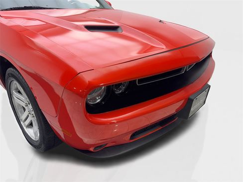 Used 2023 Dodge Challenger SXT w/ Plus Package image 17