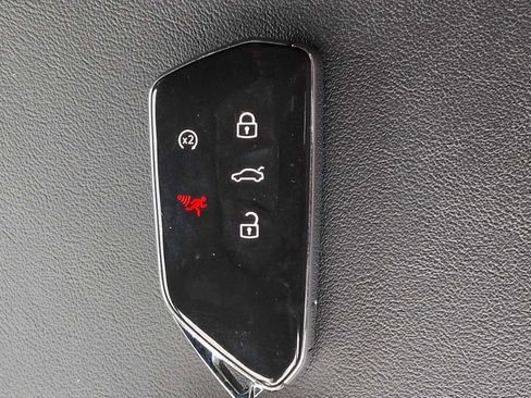 Used 2025 Volkswagen Atlas Cross Sport SE AWD/4WD image 32