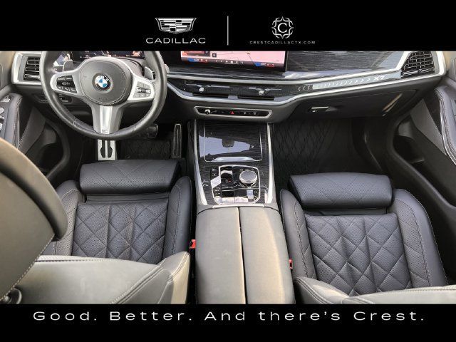 Used 2024 BMW X7 xDrive40i w/ M Sport Package AWD/4WD image 10