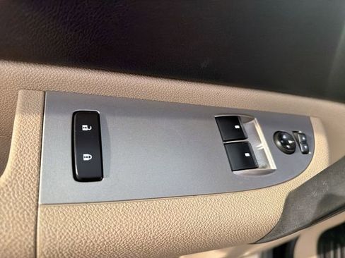 Used 2007 Chevrolet Silverado 2500 LT AWD/4WD image 10