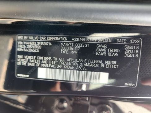 Certified 2024 Volvo XC60 T8 Plus w/ Protection Package Premier AWD/4WD image 26