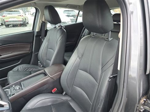 Used 2018 MAZDA MAZDA3 Grand Touring image 20