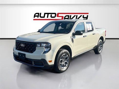 Used 2025 Ford Maverick XLT w/ Equipment Group 302A image 3