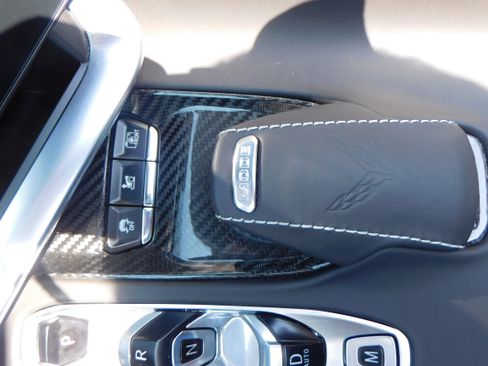 Used 2023 Chevrolet Corvette Stingray Premium Conv w/ Z51 Performance Package image 31