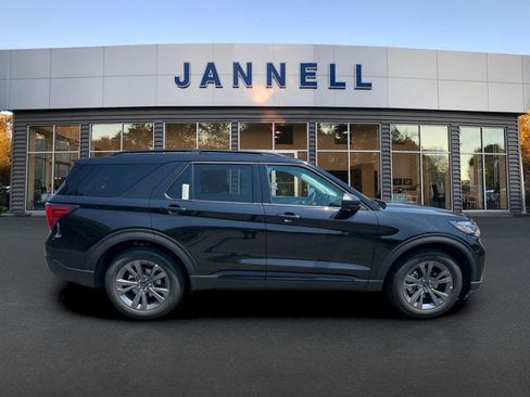 New 2026 Ford Explorer Active w/ Active Comfort Package AWD/4WD image 4