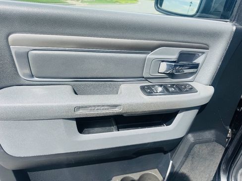 Used 2017 RAM 1500 Big Horn RWD image 14