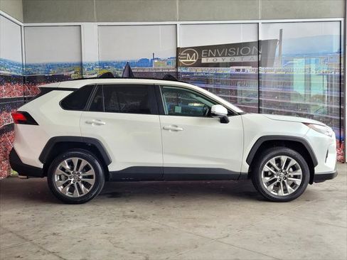 Certified 2023 Toyota RAV4 XLE Premium FWD image 4