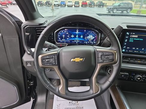 Used 2024 Chevrolet Silverado 3500 High Country w/ High Country Premium Package image 17