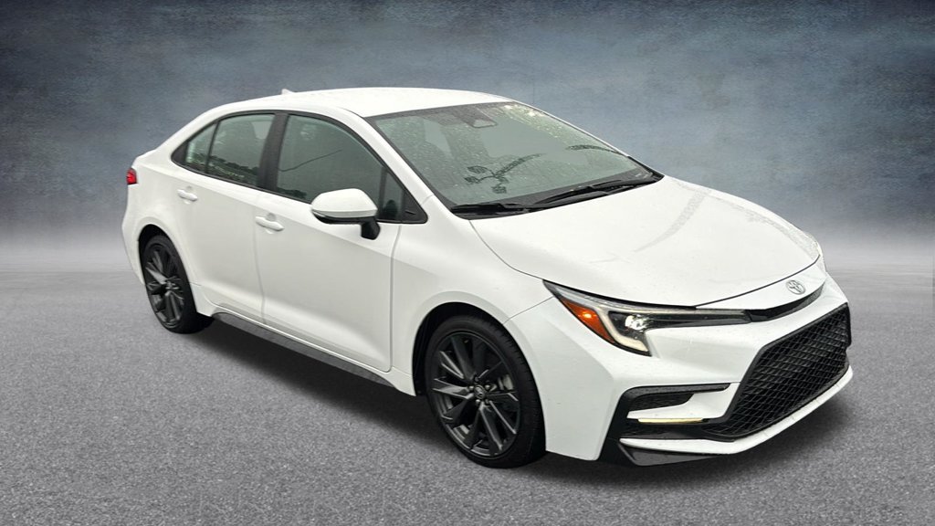 Used 2025 Toyota Corolla SE FWD image 2