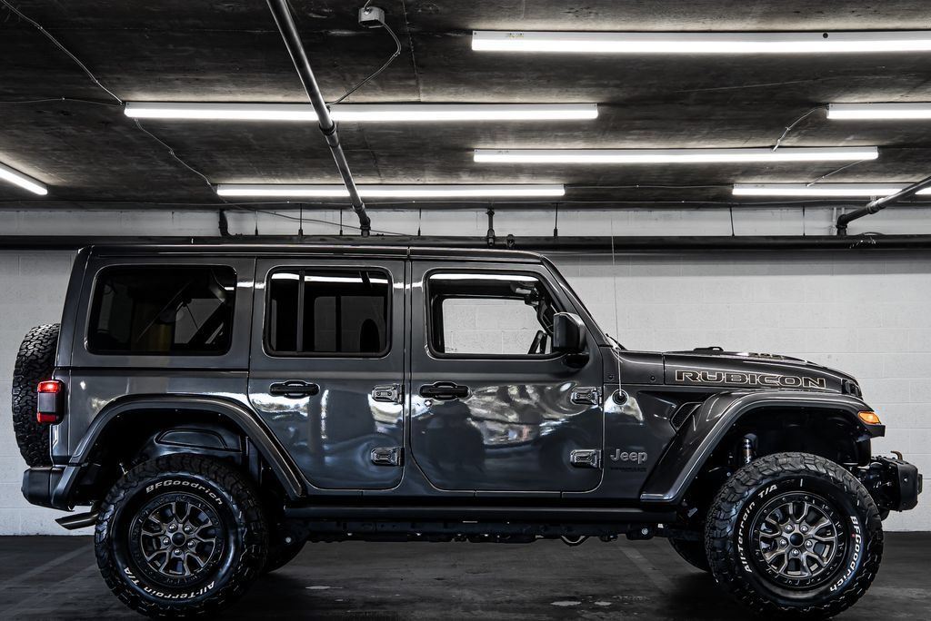 Used 2022 Jeep Wrangler Unlimited Rubicon w/ Trailer Tow Package AWD/4WD image 6