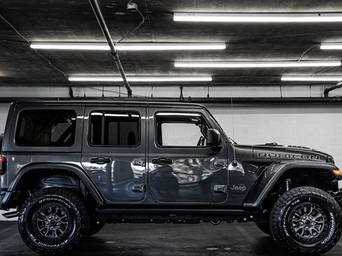 Used 2022 Jeep Wrangler Unlimited Rubicon w/ Trailer Tow Package AWD/4WD image 6