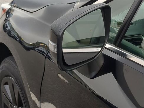 Used 2018 Subaru Outback 2.5i Premium image 13