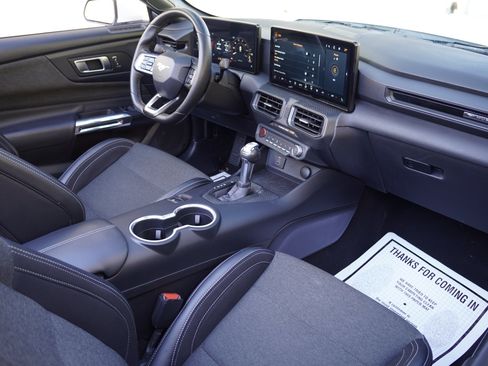 Used 2024 Ford Mustang Convertible RWD image 20