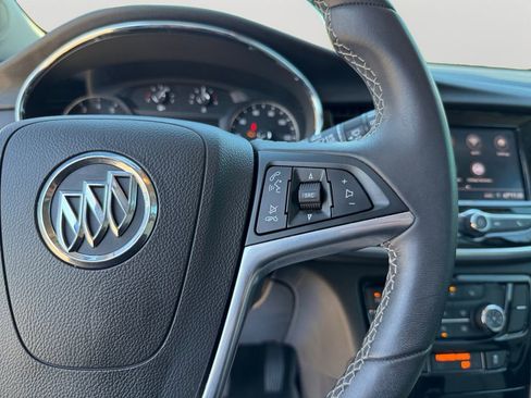 Used 2022 Buick Encore Preferred w/ Safety Package II image 20