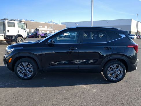 Certified 2024 Kia Seltos S image 2