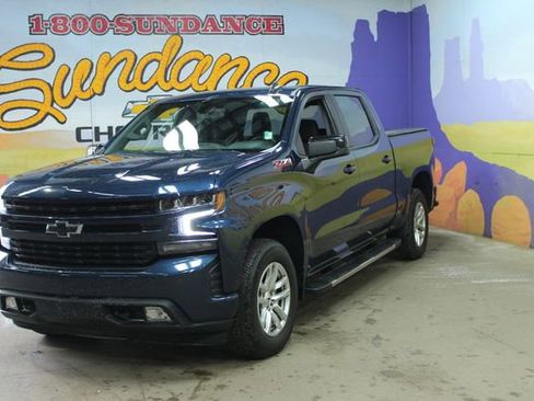 Used 2022 Chevrolet Silverado 1500 RST w/ Z71 Off-Road Package image 2