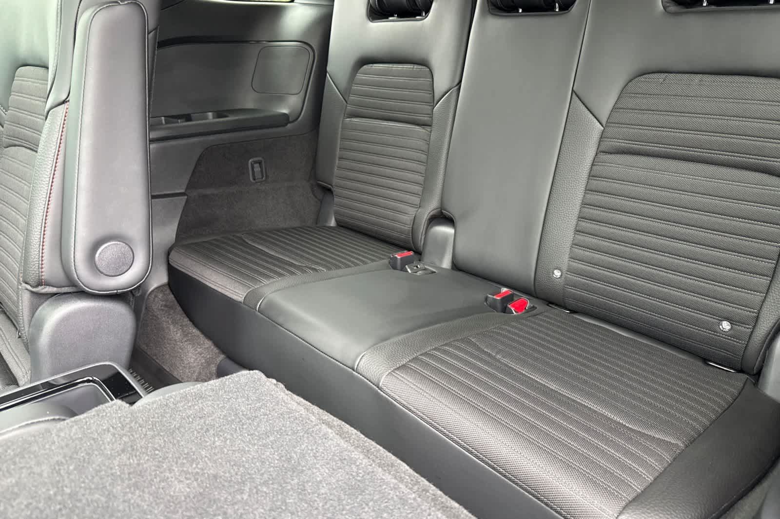 New 2026 Nissan Pathfinder Rock Creek AWD/4WD image 15