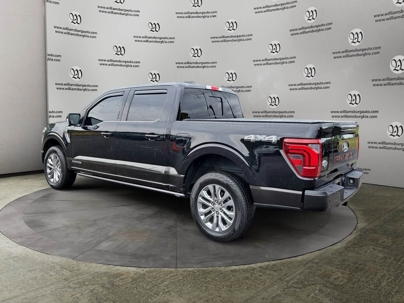 Used 2024 Ford F150 King Ranch AWD/4WD image 3